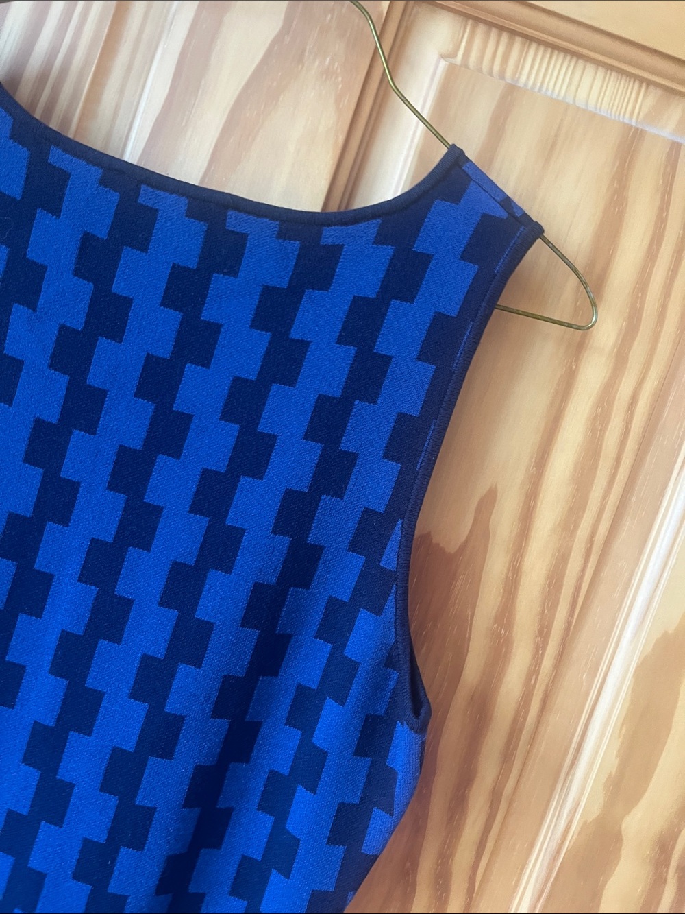 Ann Taylor Sleeveless Blue & Black Patterned Fit-and-Flare Dress - Size Medium - Picture 8 of 9